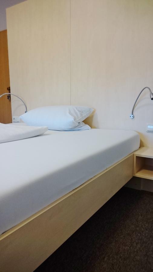 Gaestehaus Langhammer Bubenreuth Екстер'єр фото